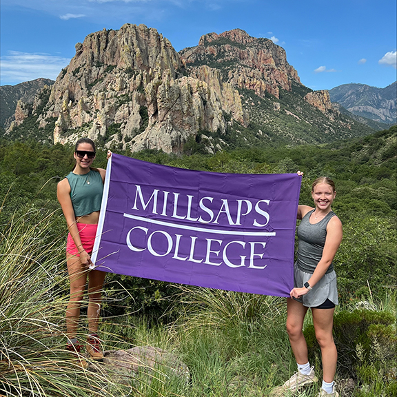 Sun, Sand, Scorpions and Spiders: Millsaps Students’ Epic Summer Research Road Trip